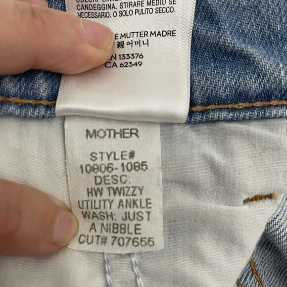 MOTHER Snacks High Waisted Twizzy Utility Ankle Straight Leg Jeans size 25 - Picture 13 of 13